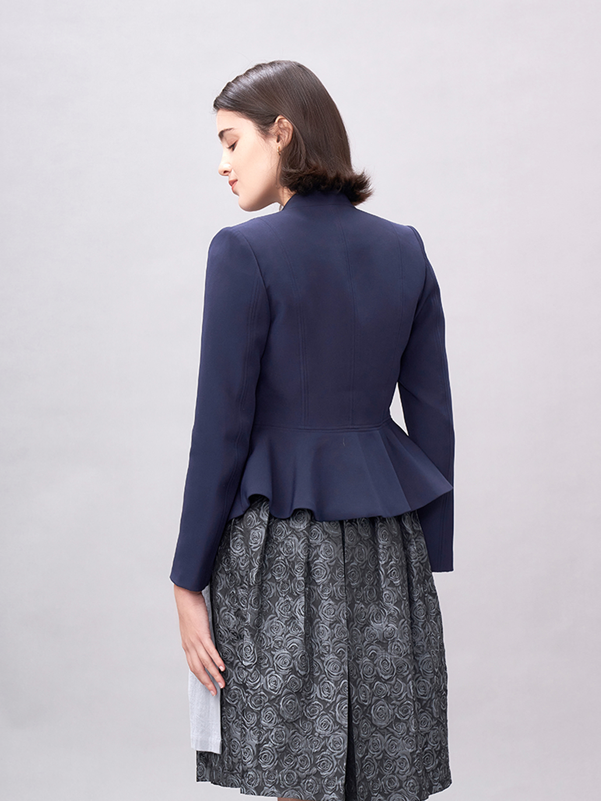 Dirndl in Marineblau